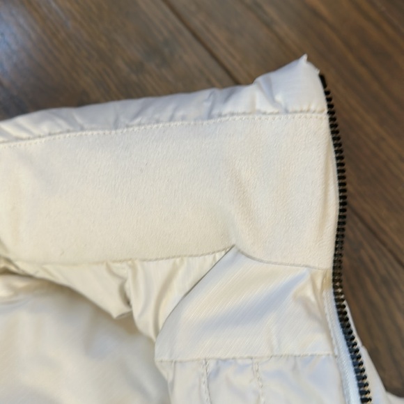 The North Face Nuptse 2 Down Vest - Picture 8 of 9